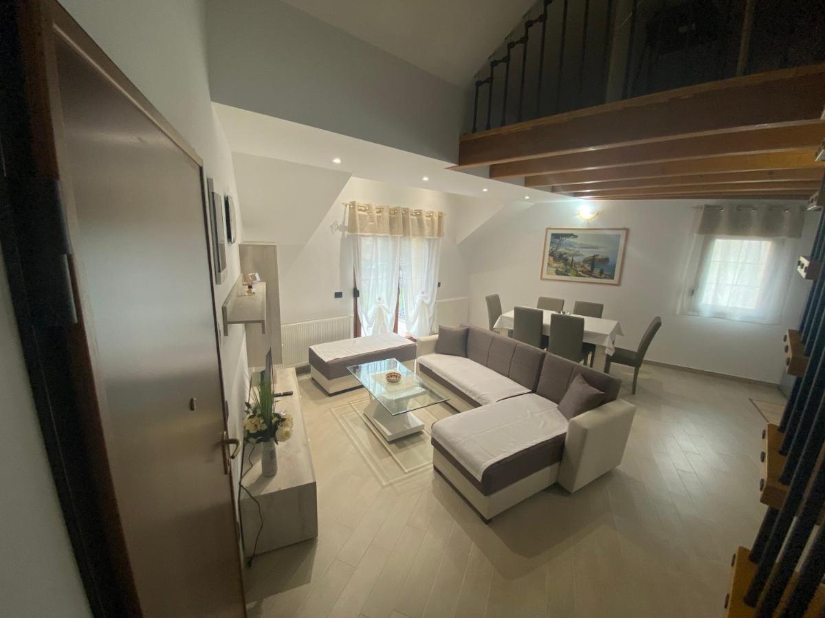 Apartman Galerija Ogulin Exterior photo