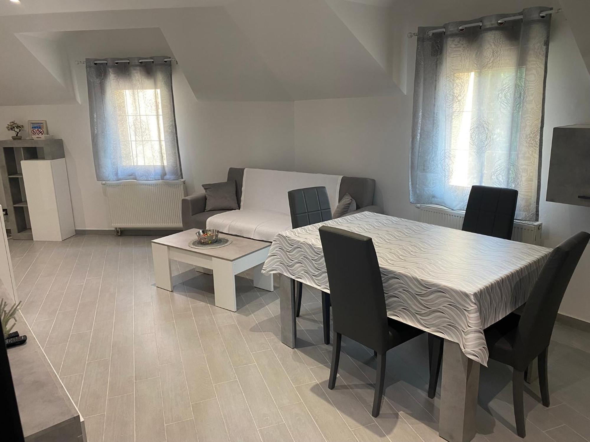 Apartman Galerija Ogulin Exterior photo